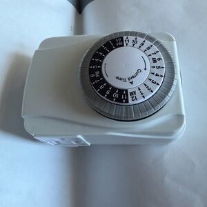 White Mechanical Timer - indoor